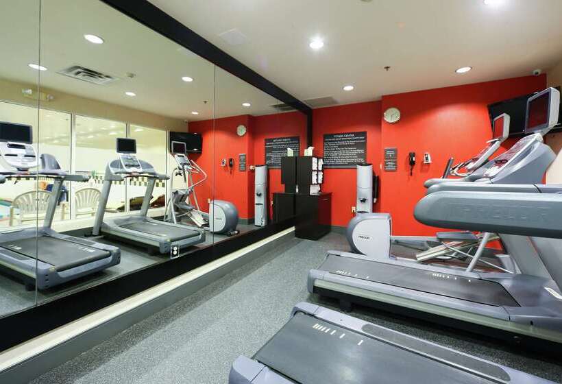 호텔 Hilton Garden Inn Secaucus/meadowlands