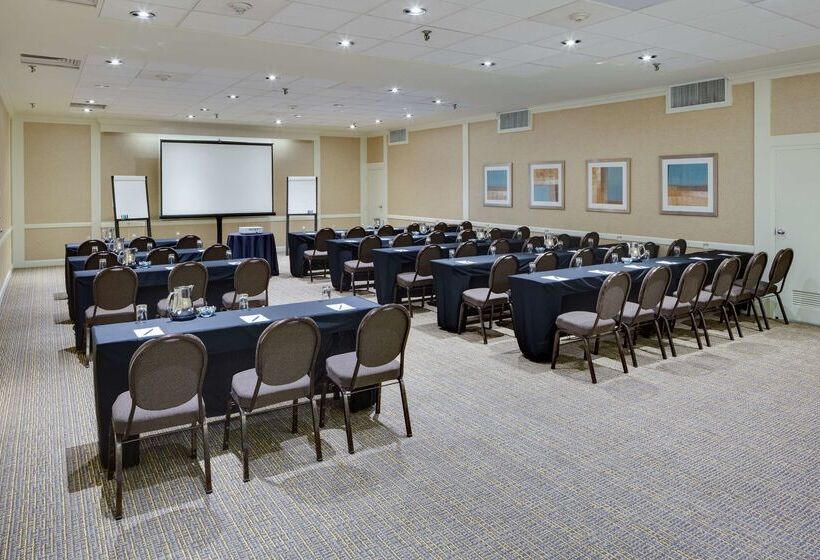 هتل Doubletree By Hilton Hartford Downtown