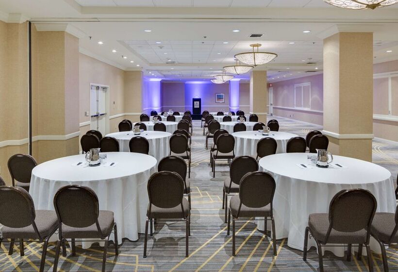 هتل Doubletree By Hilton Hartford Downtown