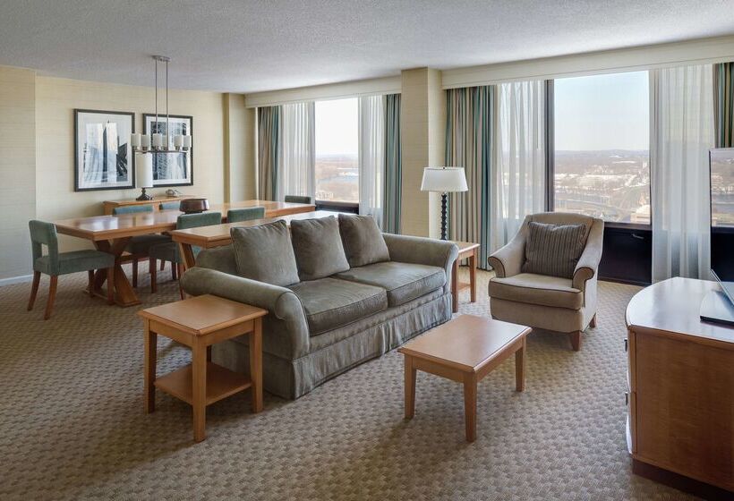 هتل Doubletree By Hilton Hartford Downtown