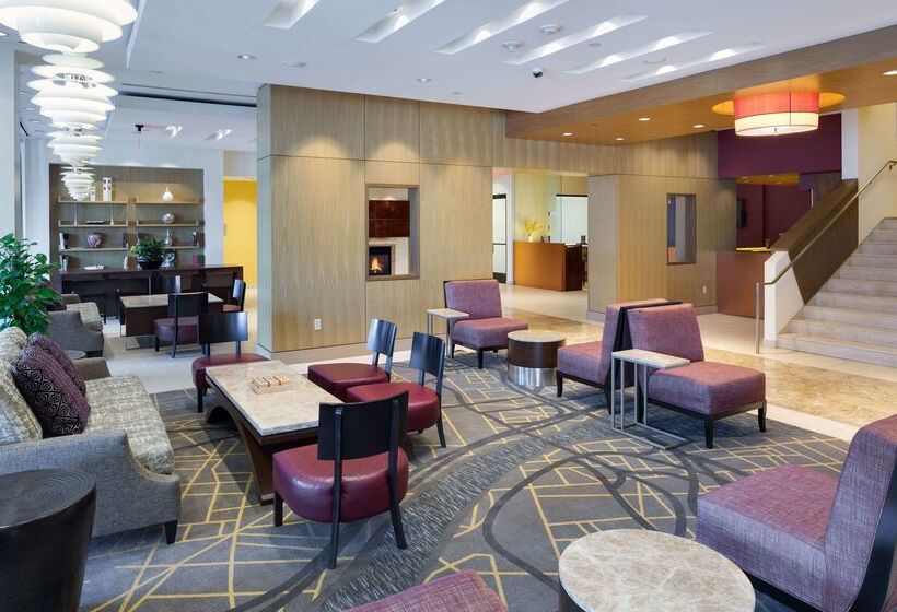 هتل Doubletree By Hilton Hartford Downtown