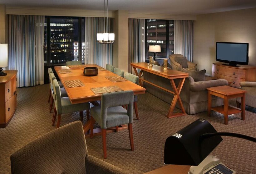 هتل Doubletree By Hilton Hartford Downtown