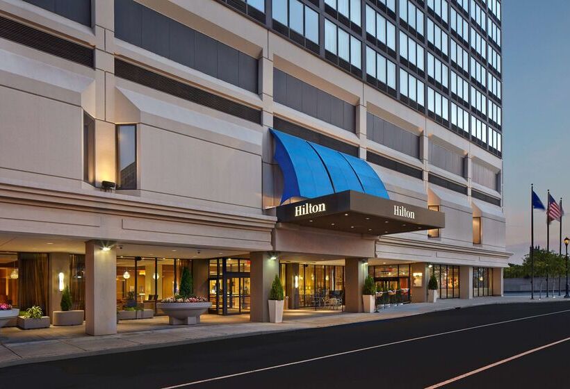 هتل Doubletree By Hilton Hartford Downtown