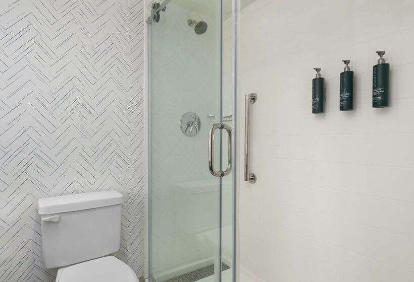 هتل Doubletree By Hilton Hartford Downtown