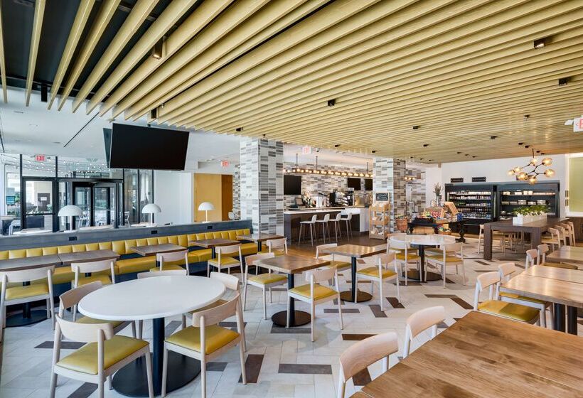 هتل Doubletree By Hilton Hartford Downtown