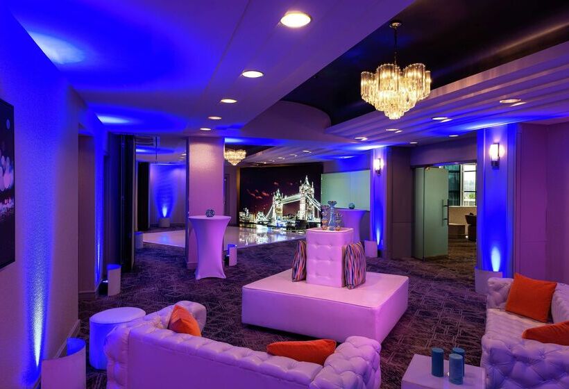 Отель Hilton Los Angeles/universal City