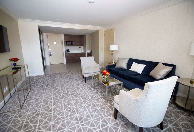 Отель Hilton Los Angeles/universal City