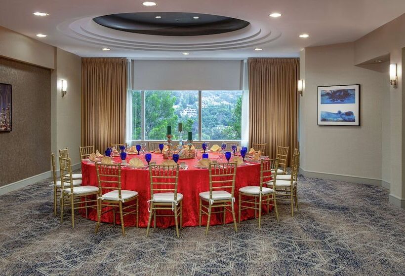 Отель Hilton Los Angeles/universal City