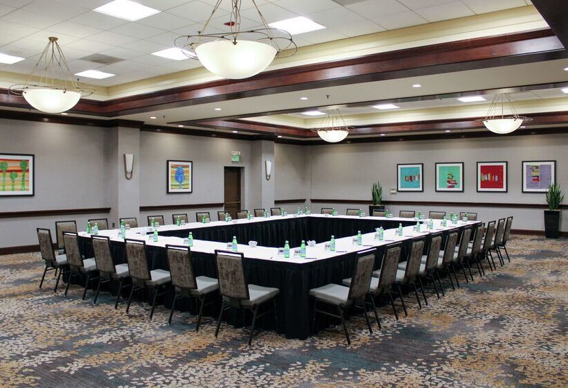 فندق Hilton Sacramento Arden West