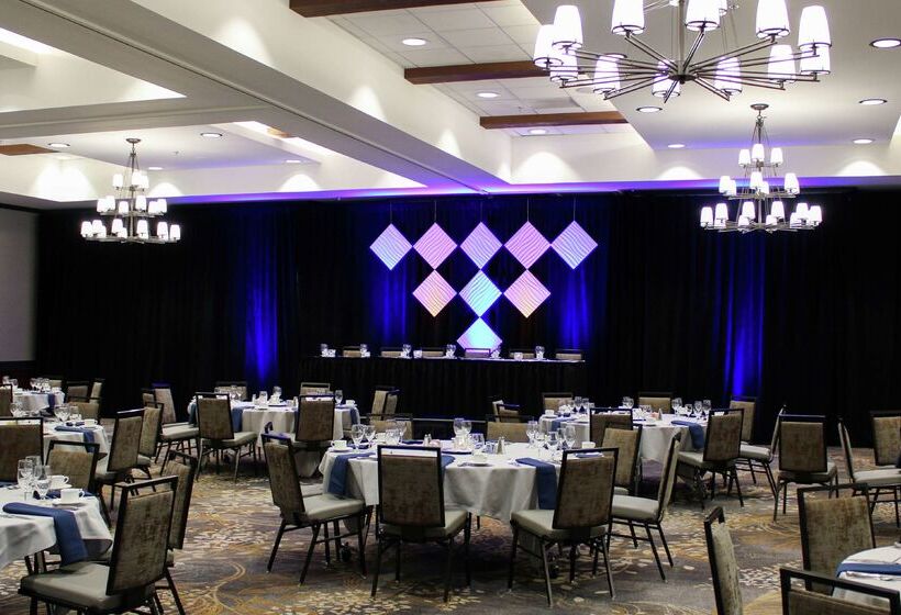 فندق Hilton Sacramento Arden West