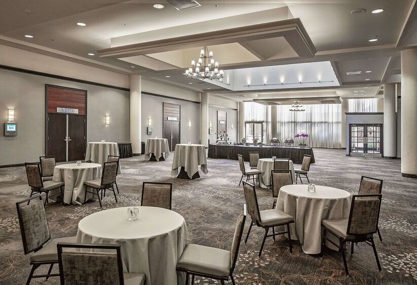 فندق Hilton Sacramento Arden West