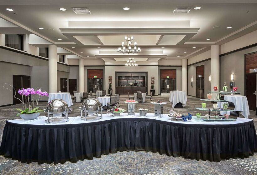 فندق Hilton Sacramento Arden West