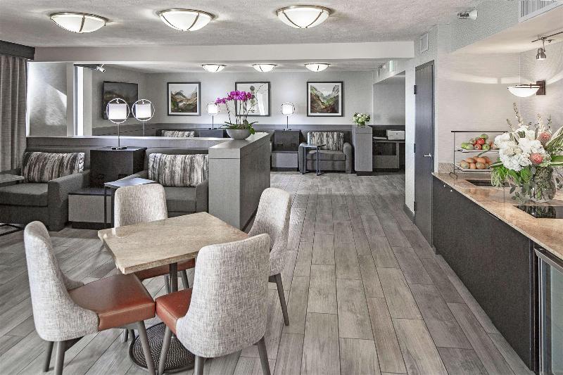 فندق Hilton Sacramento Arden West