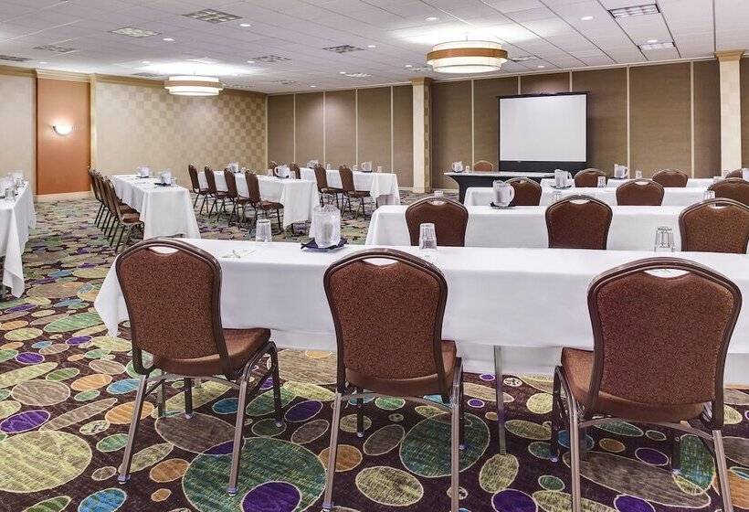 Holiday Inn Hotel & Suites Overland Park West, An Ihg