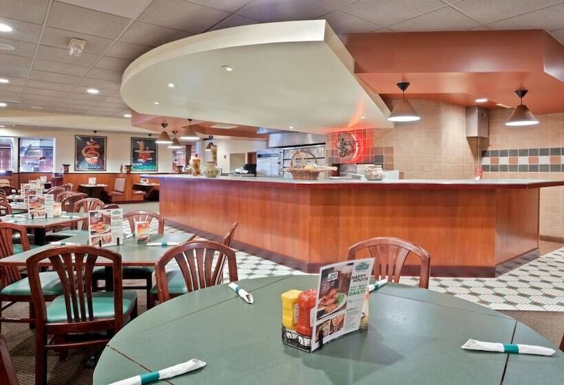 Holiday Inn Hotel & Suites Overland Park West, An Ihg