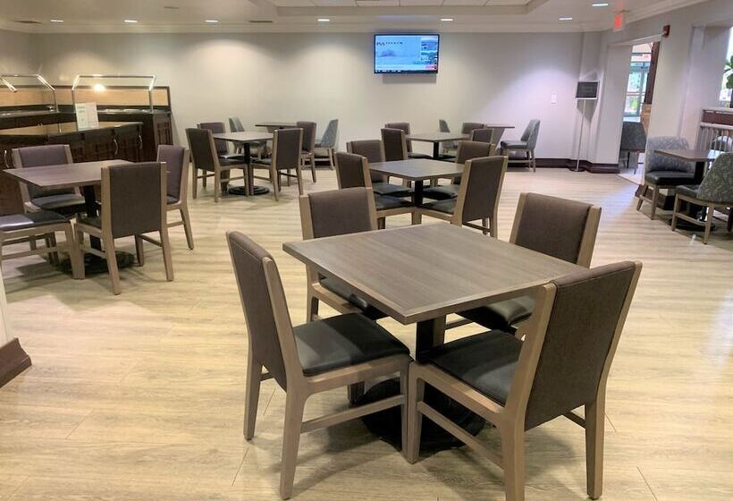 فندق Holiday Inn Asheville   Biltmore West, An Ihg