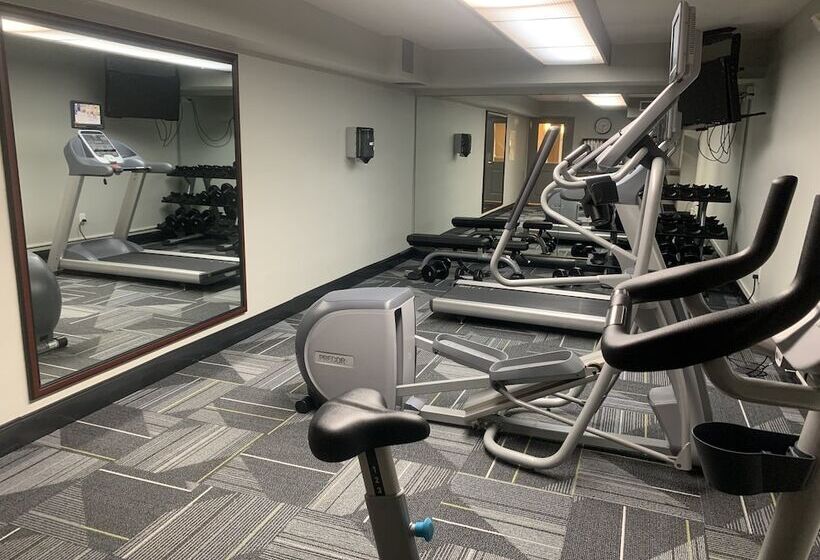 فندق Holiday Inn Asheville   Biltmore West, An Ihg