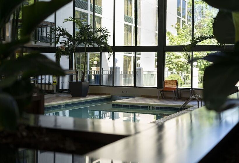 فندق Holiday Inn Asheville   Biltmore West, An Ihg