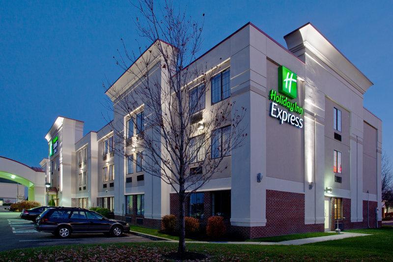 Holiday Inn Express Hotel & Suites Grove City, An Ihg