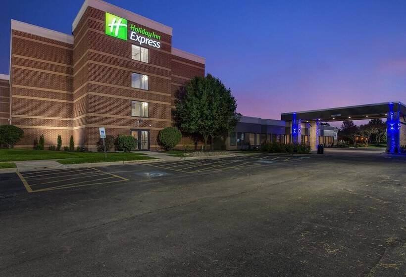 בית מלון כפרי Holiday Inn Express Naperville, An Ihg