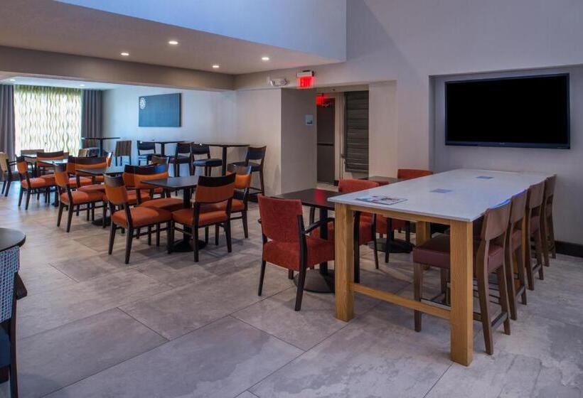 호텔 Holiday Inn Express & Suites San Antonio Medical Center North, An Ihg