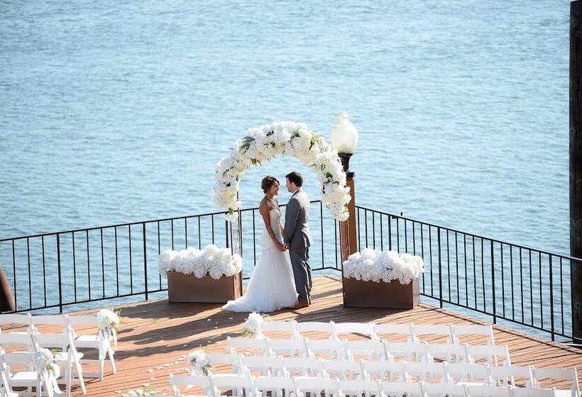 هتل Holiday Inn Portland   Columbia Riverfront, An Ihg