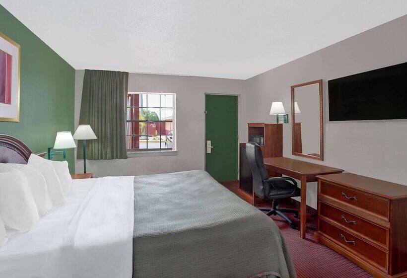 ホテル Howard Johnson By Wyndham Ft. Myers Fl