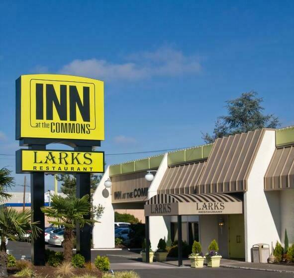 ホテル Inn At The Commons
