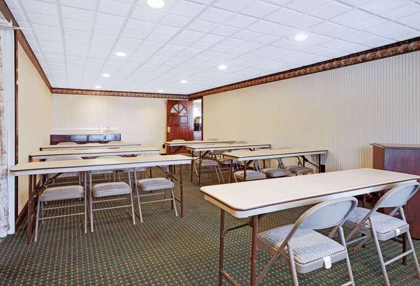 فندق Knights Inn Mount Laurel