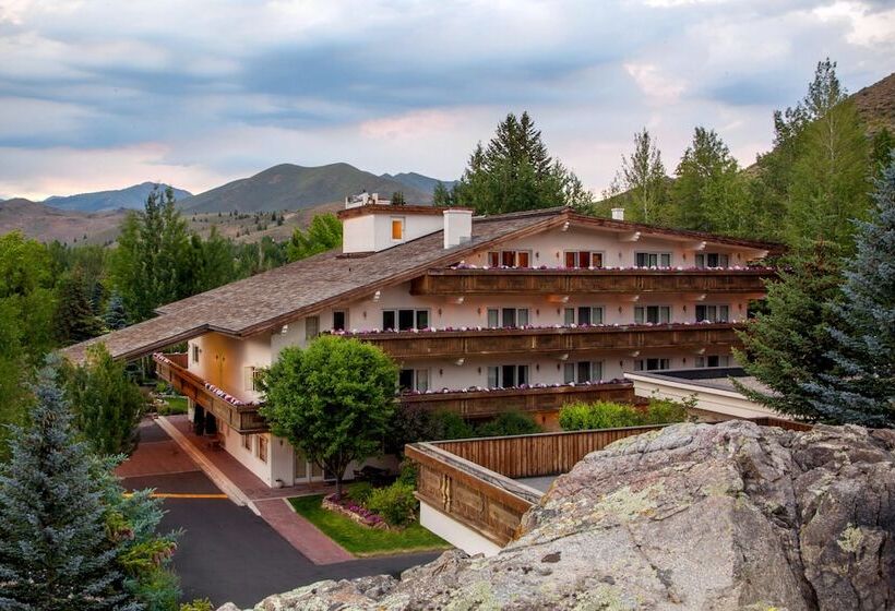 فندق Knob Hill Inn