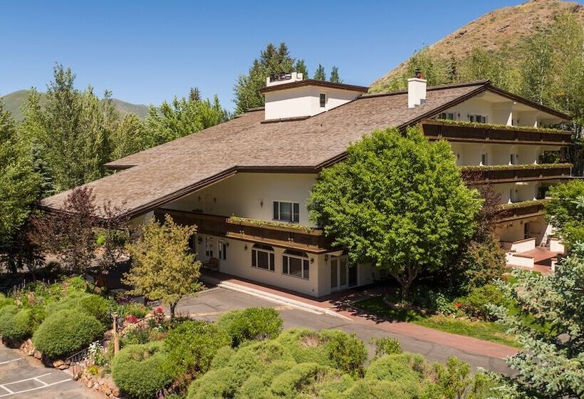 فندق Knob Hill Inn