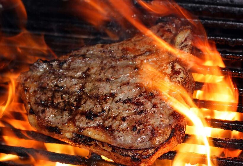 Maverick Hotel And Casino By Red Lion Hotels