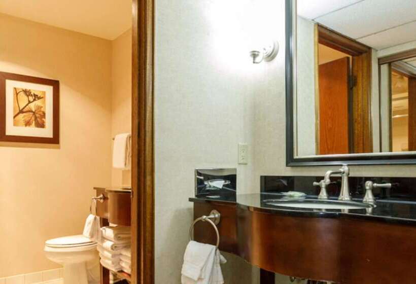 Maverick Hotel And Casino By Red Lion Hotels