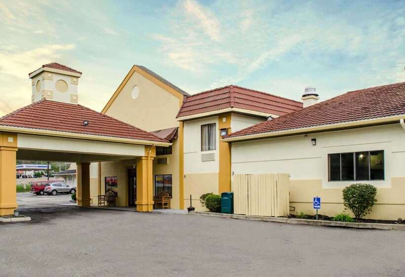 فندق Quality Inn & Suites Medina   Akron West