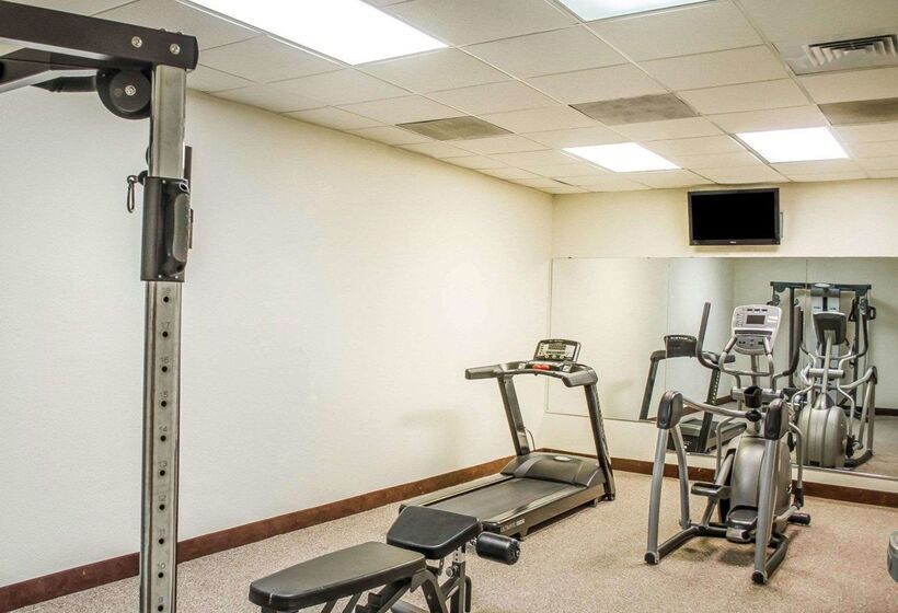 בית מלון כפרי Quality Inn & Suites Pensacola Bayview