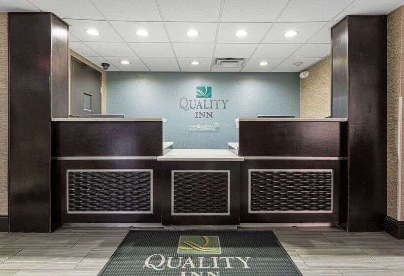 Отель Quality Inn Asheville Downtown Tunnel Rd
