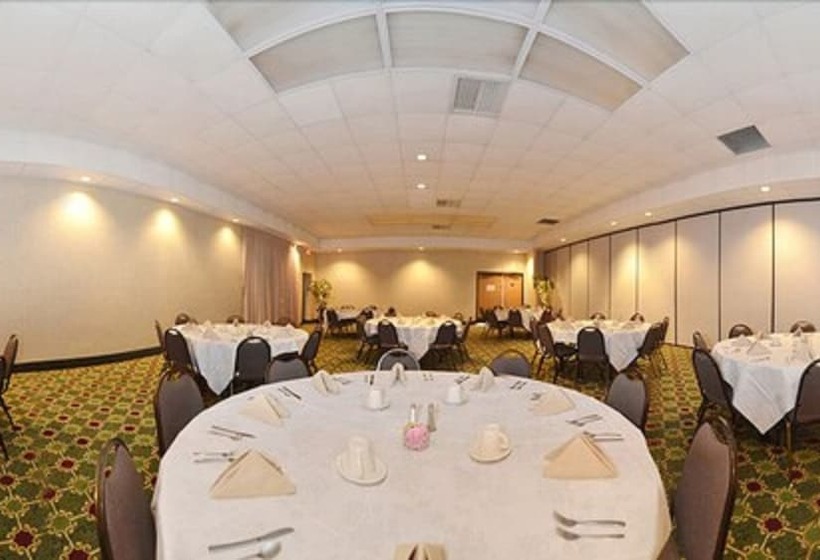 هتل Quality Inn Harrison North