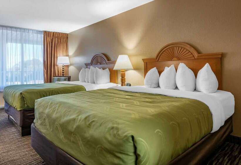 Отель Quality Inn Kennedy Space Center