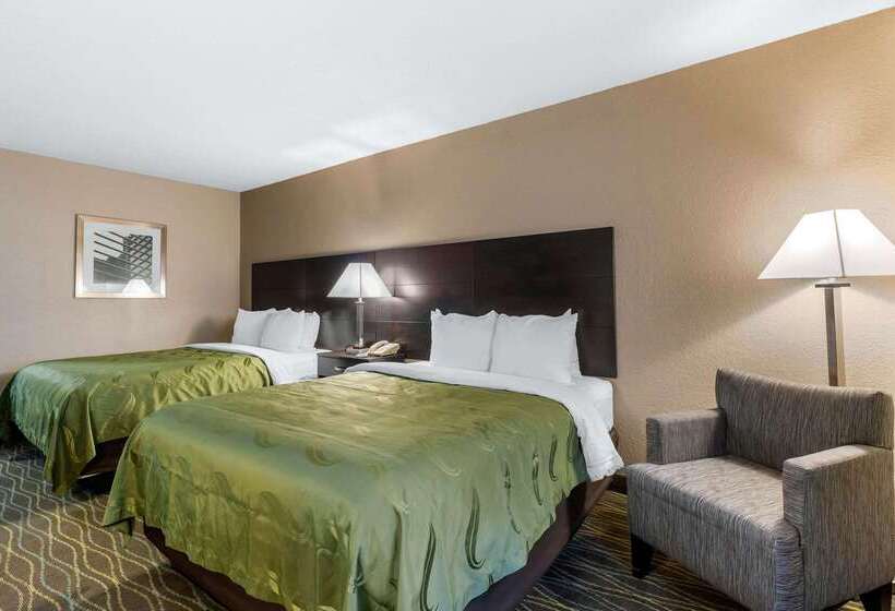 酒店 Quality Inn & Suites Des Moines   Merle Hay Road