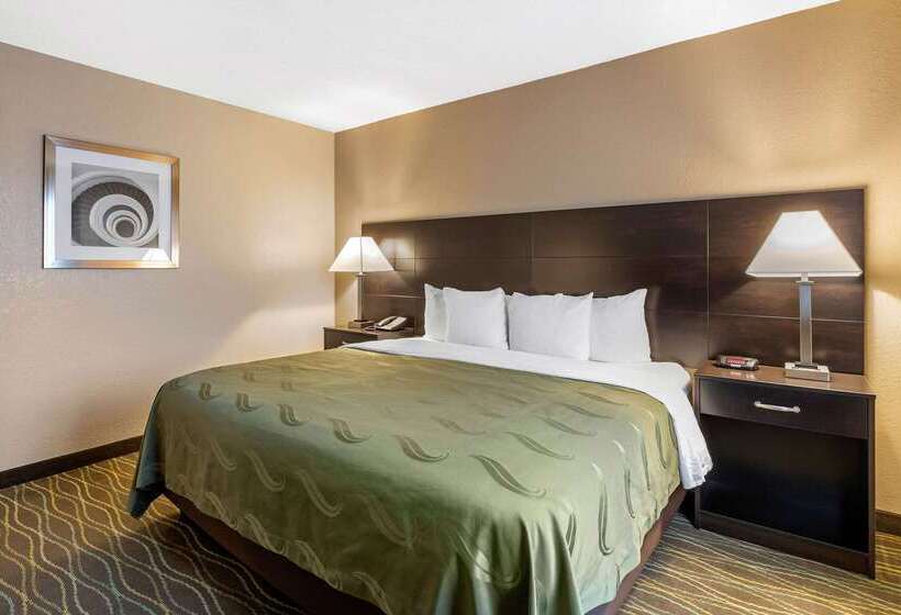 酒店 Quality Inn & Suites Des Moines   Merle Hay Road