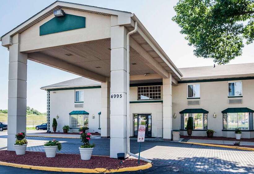 هتل Quality Inn & Suites Des Moines   Merle Hay Road