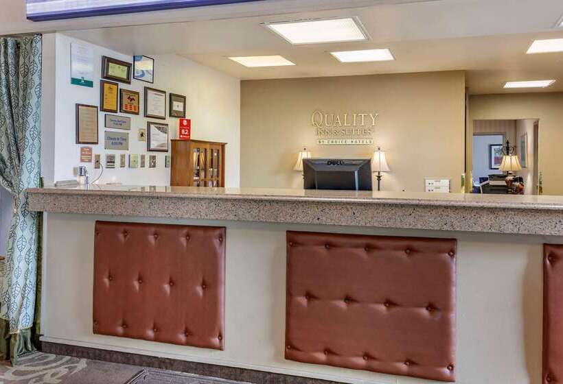 فندق Quality Inn & Suites Escanaba North