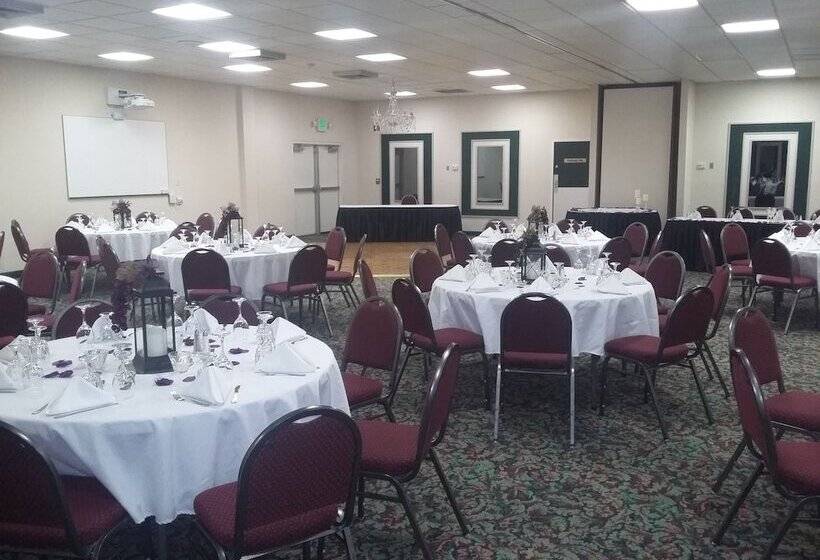 فندق Quality Inn & Suites Escanaba North