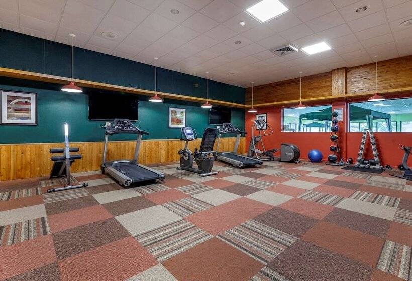 فندق Quality Inn & Suites Escanaba North