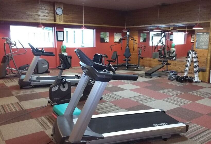 فندق Quality Inn & Suites Escanaba North