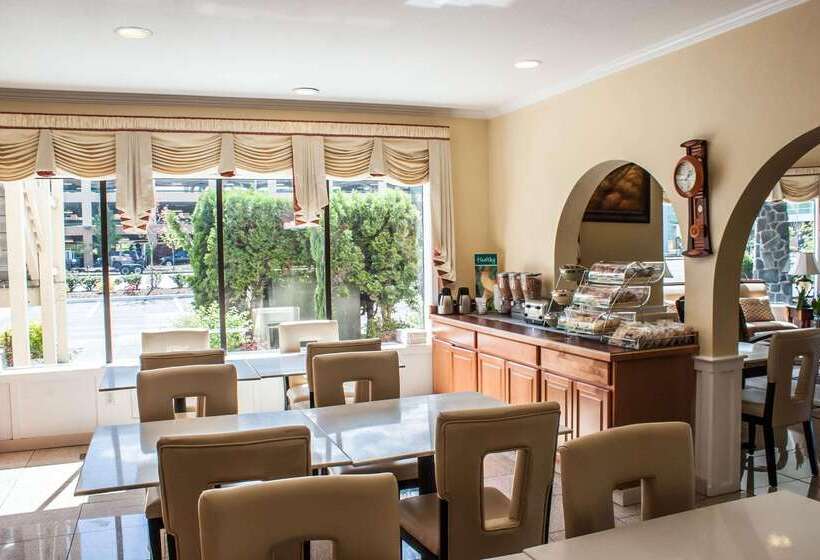 בית מלון כפרי Quality Inn & Suites Fife Seattle