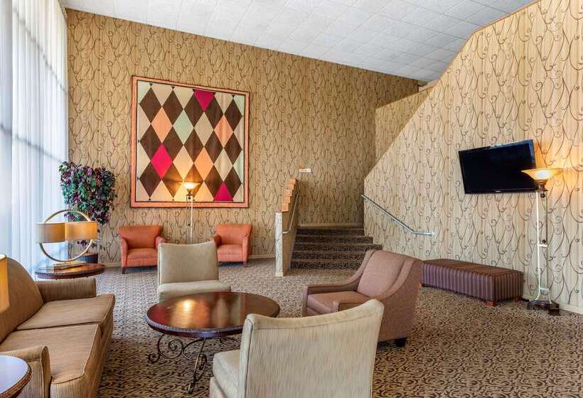 هتل Quality Inn & Suites  Greensborohigh Point