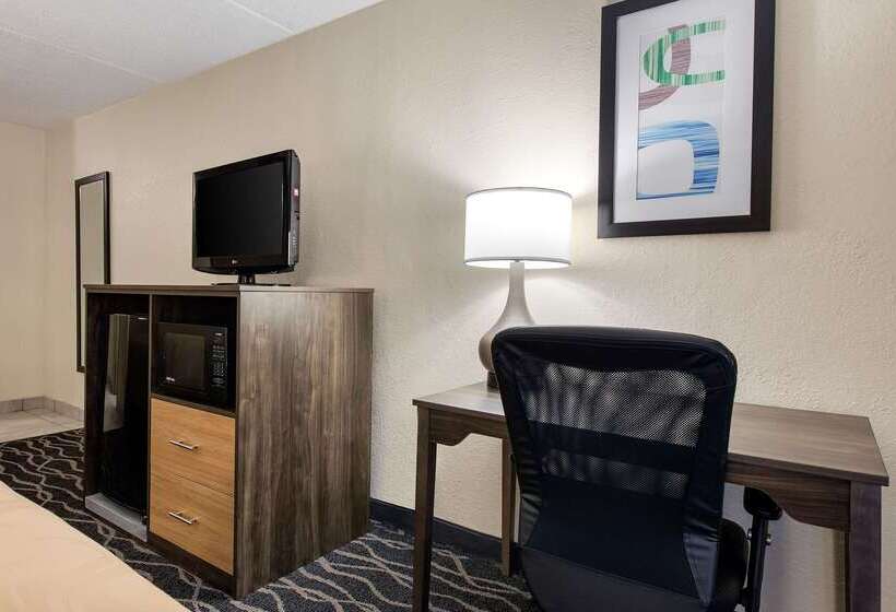 هتل Quality Inn & Suites Lafayette I65