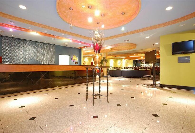 هتل Red Roof Baton Rouge-LSU Conference Center