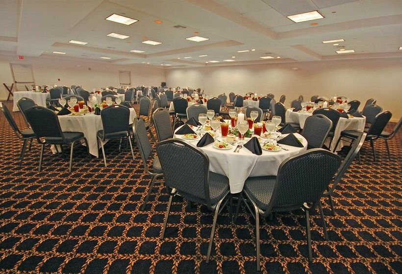 هتل Red Roof Baton Rouge-LSU Conference Center